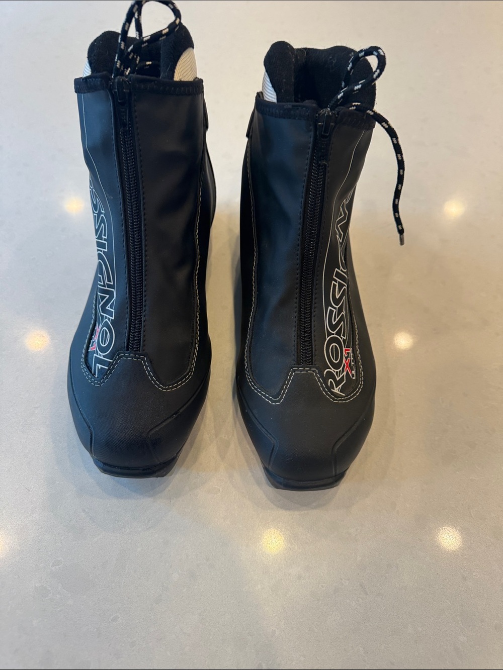 Rossignol Black Men's Cross-Country Ski Boots with Front Zip nnn compatible